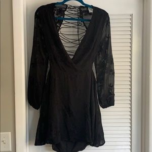 NWOT Lace up open back dress